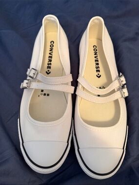 ✨NEW Converse Mary Jane Slip On Size 10 ✨